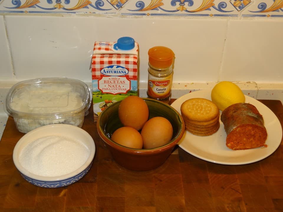 Pastel de requesón y sobrasada
