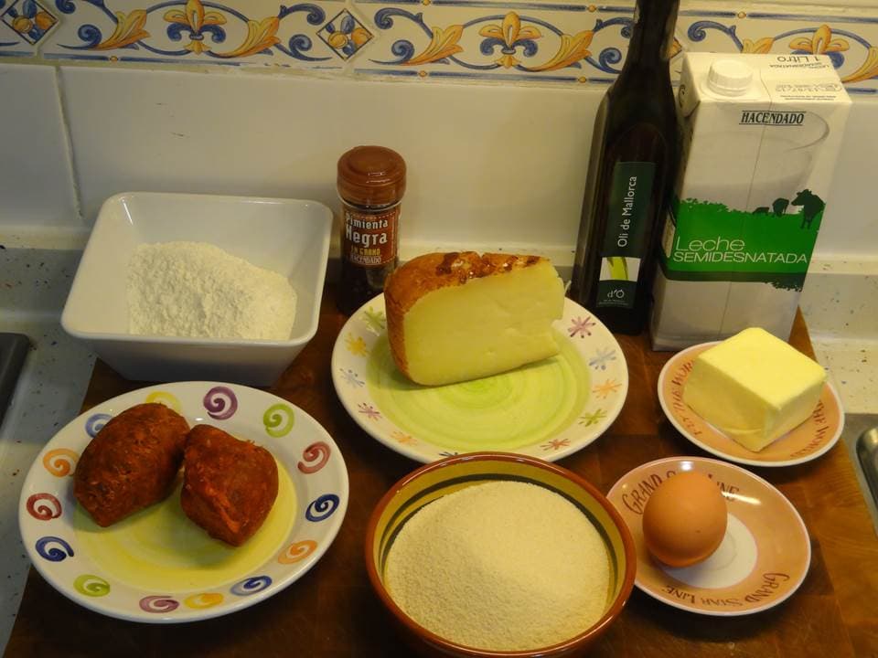 Croquetas de sobrasada y queso de mahón